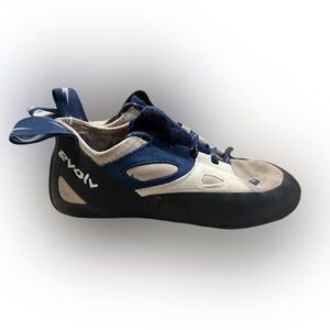 Evolv Skyhawk Rock Climbing Shoes Size 6